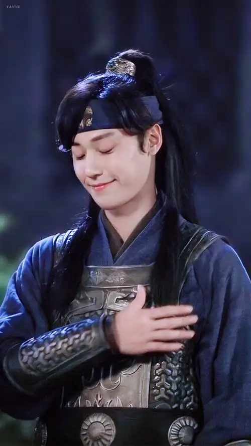 李到晛超话德鲁纳酒店·高清明剧照修图,请点原图~纪念入坑角色,最后