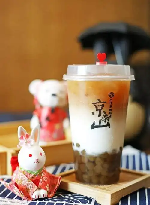 这家刷爆ins的爆红台湾高颜值奶茶,今天空降扬州,到店更有五折惊喜!