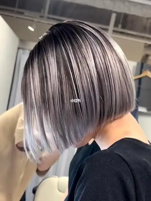 白发有一万种时尚方式