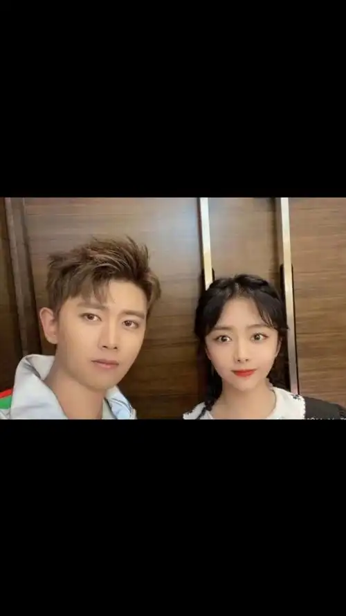 锦衣之下谭松韵任嘉伦