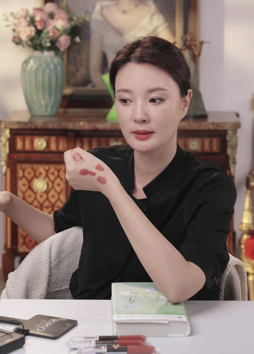 又一央视主持人离职,转型方向还是......|刘芳菲_新浪财经_新浪网