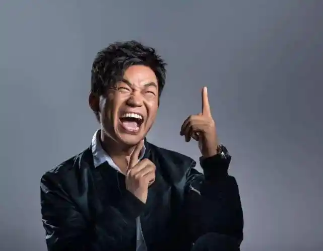 王宝强带着憨厚笑容的他大概是中国最被低估的影帝