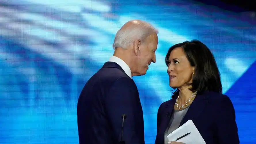 拜登选择黑人女性哈里斯作竞选伙伴 两人下周将获正式提名