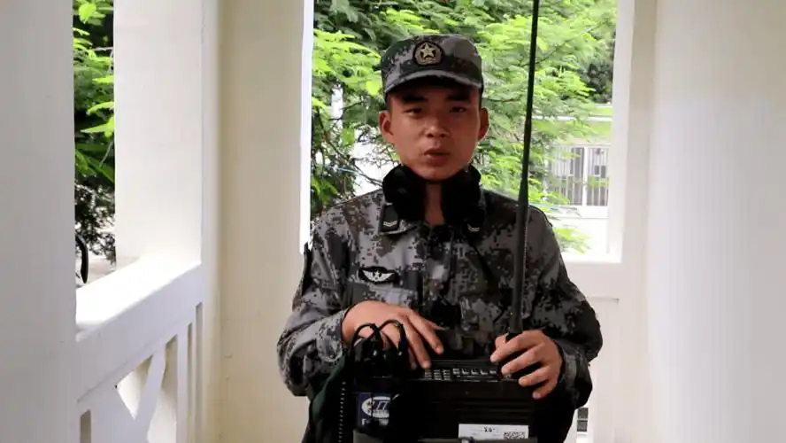 驻港老兵深情告白特别的爱送给特别的你