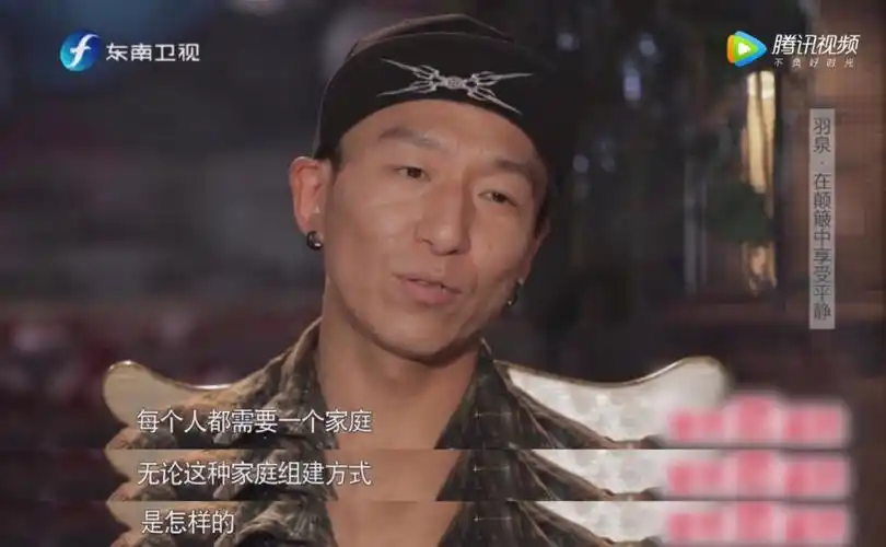 与白百何离婚风波一年后,陈羽凡再谈爱情:你来,我在甜蜜中等你