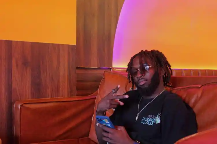 黑人脏辫扭驳款