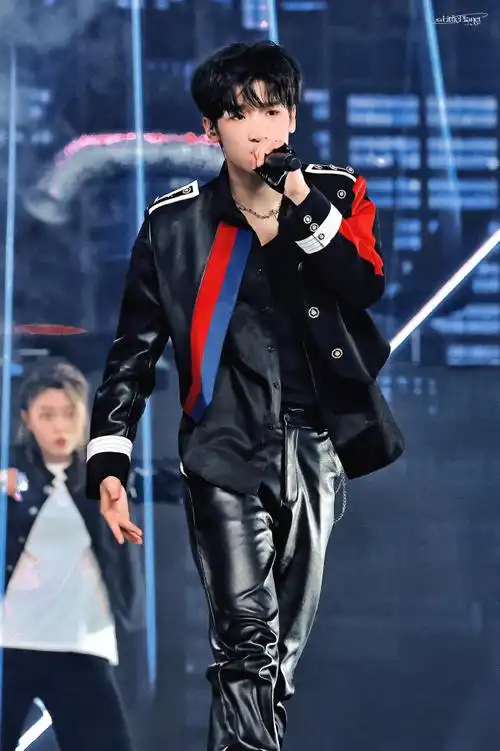 张峻豪 玩转舞台实力ace