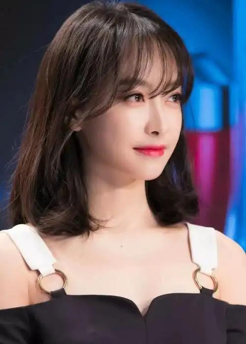 脸大适合什么发型?大饼脸最适合的9款短发(图文)