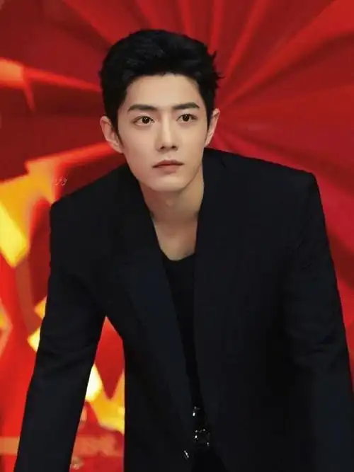 宝诗龙 肖战##肖战##微博变美手册#个人觉得比较接近肖战真人的一些