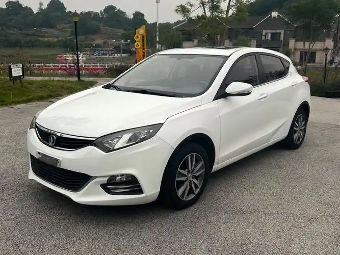 长安 逸动xt  2015款 1.6l 手动俊酷型 国v图片