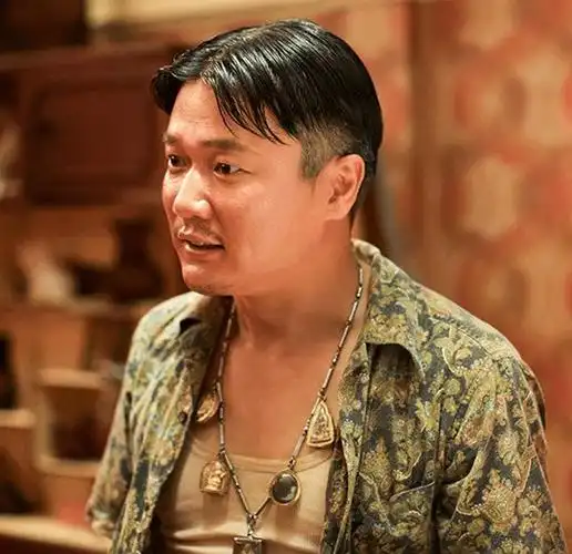 《情圣》,《唐人街探案二》,《猛虫过江》等,很多电影里都有肖央搞笑