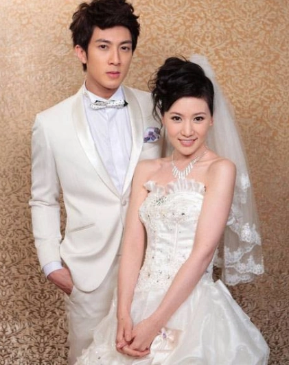 把"初恋"娶回家的5位男星,没有一对离婚,全都把老婆宠上天