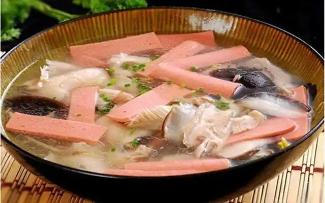 三鲜汤有很多种做法,教你做湘式荤三鲜汤,有荤有素的汤才好喝