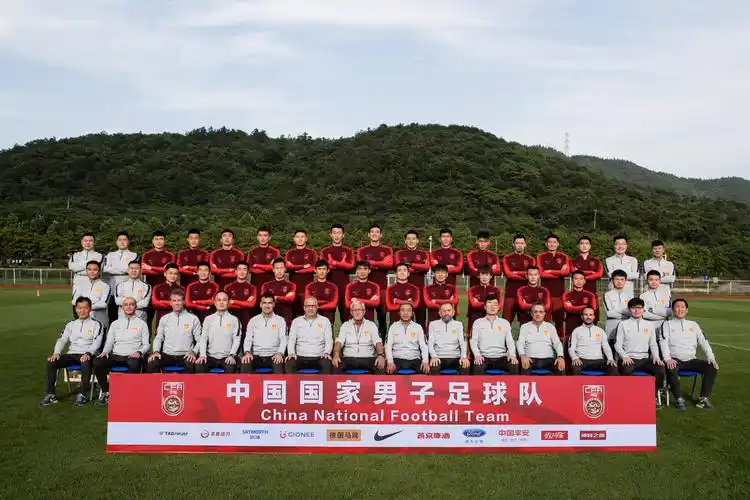 东北网 东北网体育 足球 中国足球  北京时间5月24日,国足在南京拍摄