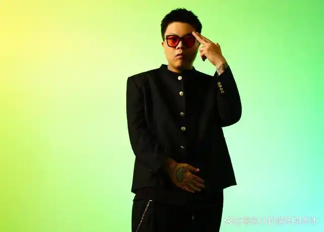 格局拉满!功夫胖说唱巅峰对决喊话活死人cdc,我们永远在一块!