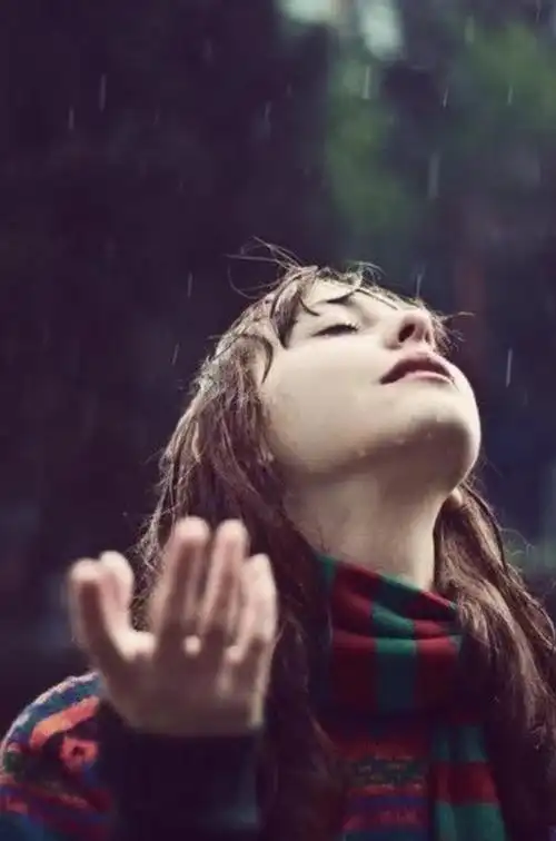 凌晨三点一个哭的撕心裂肺的女生你怎么看? - 石塘网