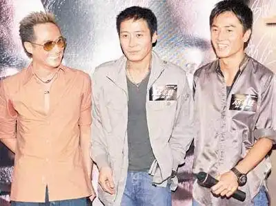 黎明,郑伊健及吴镇宇三大型男聚首,吸引影迷逼爆戏院内外.