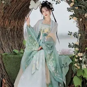 潇湘幻夜出租唐制诃子裙汉服女新款夏季中国风改良超仙古装