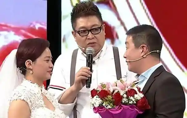 离婚20年后再看王为念和小香玉一个儿孙满堂一个三婚也幸福