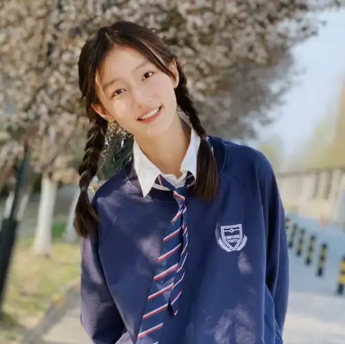 纪姿含个人资料简介(童星纪姿含14岁了!身高已1米7) - 龙腾网