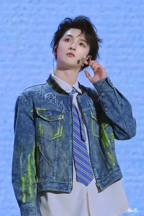 严浩翔 #刘耀文 #马嘉祺 "今日演唱会圆满结束" - 抖音