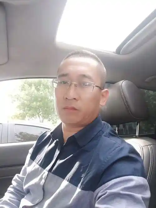 45岁离异男征婚照片(id:2868554)_天津天津征婚交友_我主良缘网