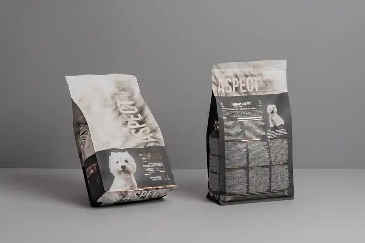 狗粮包装设计给消费者带来一份温暖