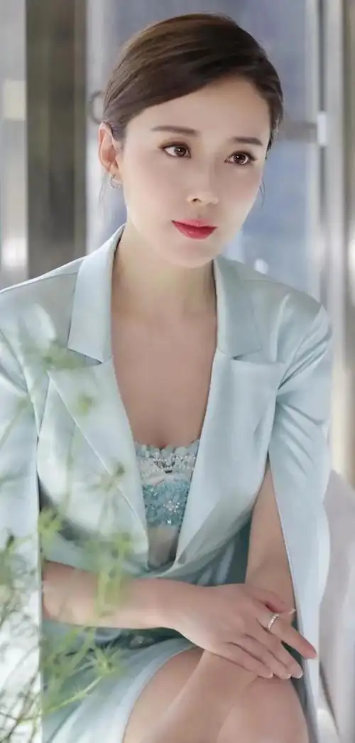 有喜欢颜丹晨的吗?