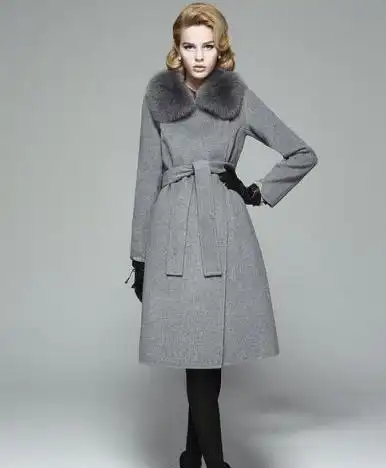 灰色衣服配什么颜色好看裤子(灰色衣服配什么颜色好看)