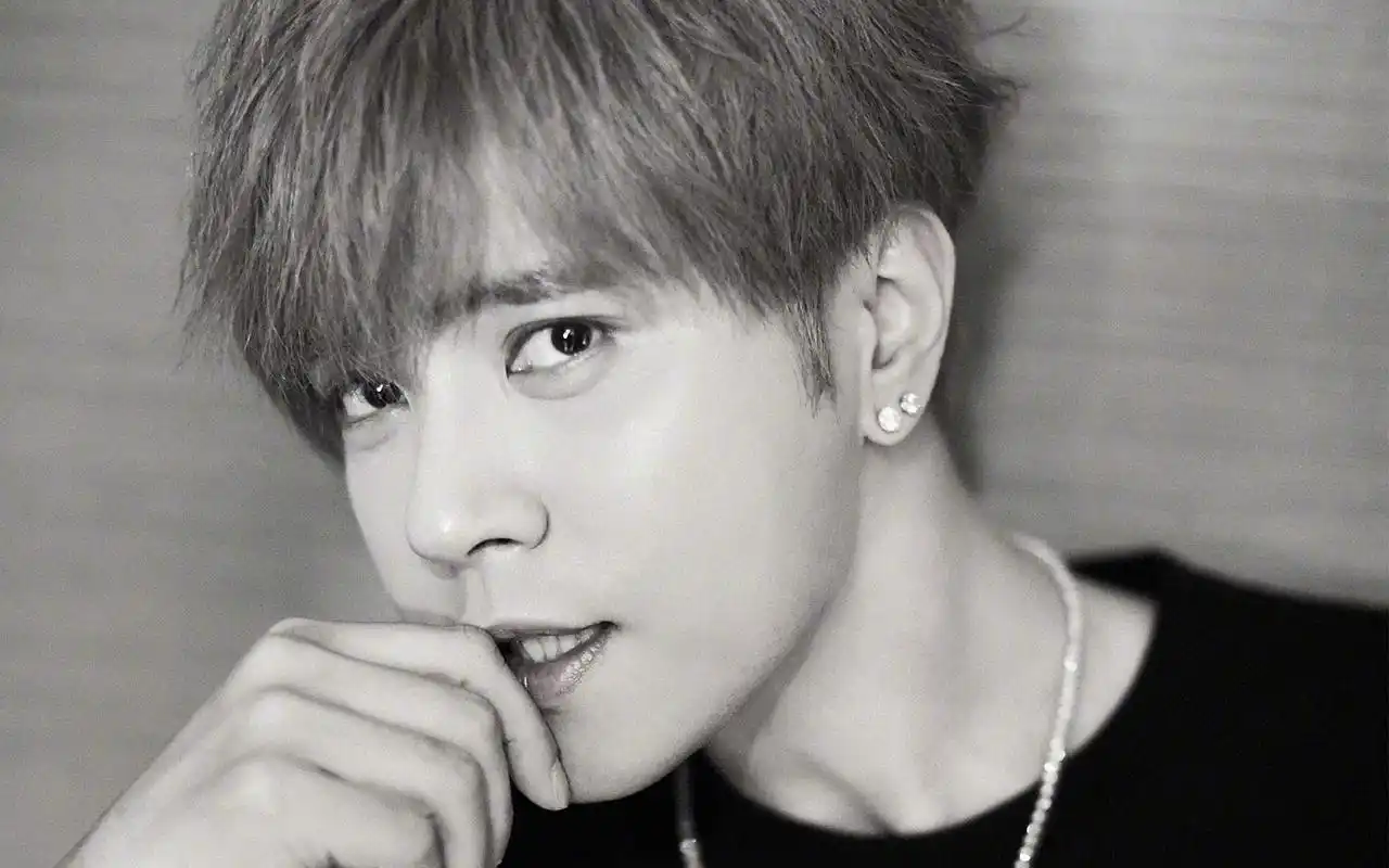 罗志祥帅气写真高清电脑桌面壁纸