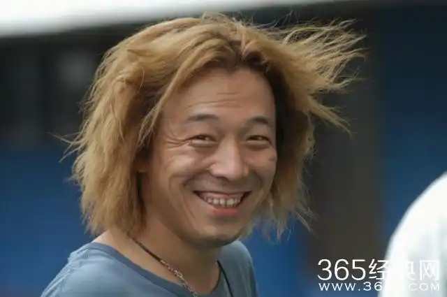 明星们的那些搞怪照片,邓超洋娃娃打扮漂亮谢娜和何炅好可爱