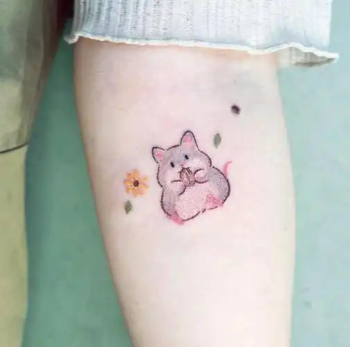 小熊还是小鼠友谊纹身可爱是核心力量