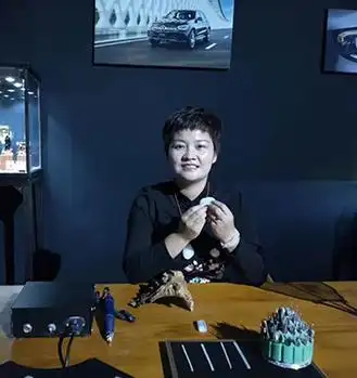 陆燕芳玉雕工作室