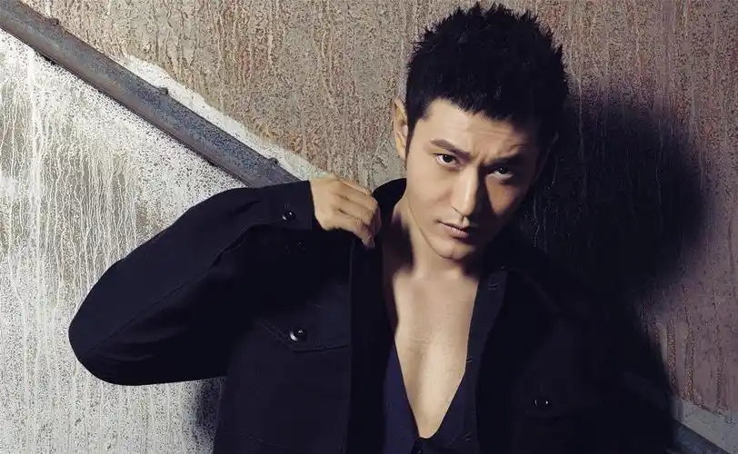 官方否认黄晓明离婚传言 透露夫妻两新一年的动态