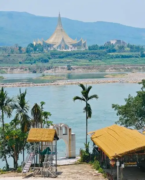 #西双版纳旅游就像出了一趟国##微博影像年##百态人生#