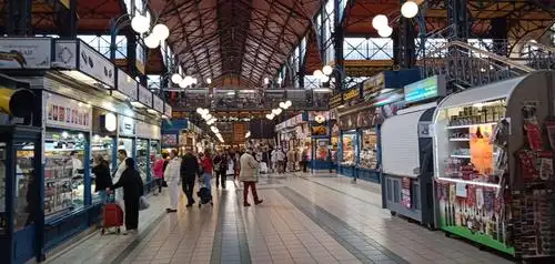 布达佩斯中央市场(世界五大美丽市场之一)