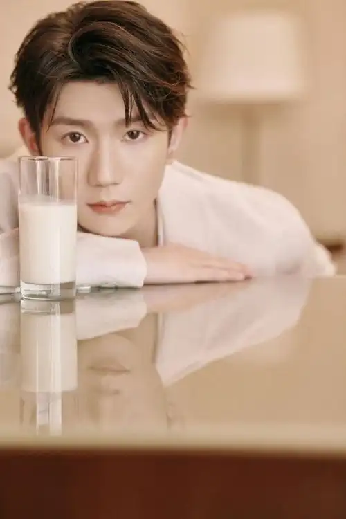 王源//2021,景从云集插图2