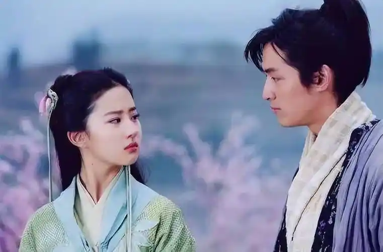 原创暗恋刘亦菲当小三没事吧