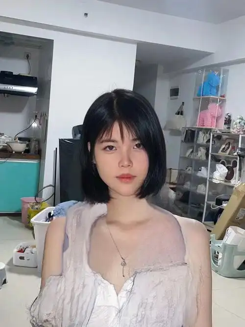 长发好看还是短发好看呢