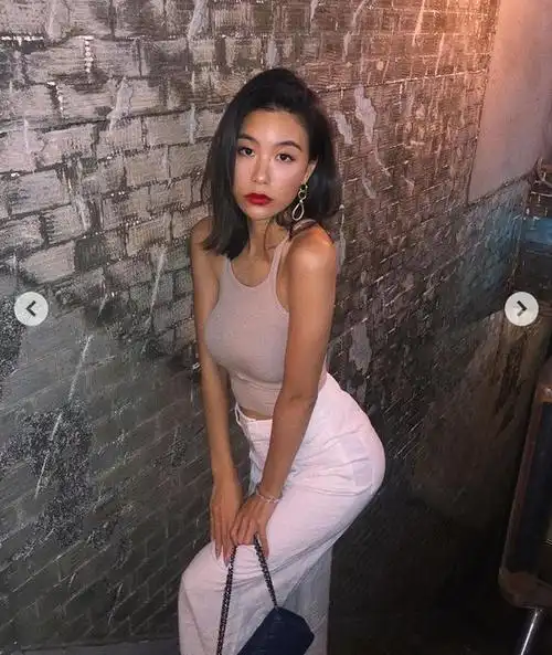 依旧难忘高以翔bella晒昔日甜蜜照庆生表白永远永远在我心