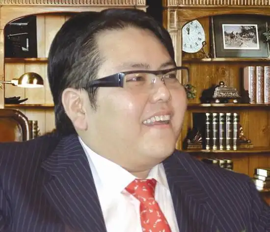 125亿财富,迎娶车晓,2100万悬赏……钢二代李兆会在资本下了盘死棋