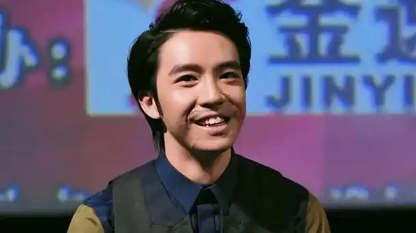 俞灏明:23岁毁容,女友抛弃,公司放弃,如今大变身,他是个狠人