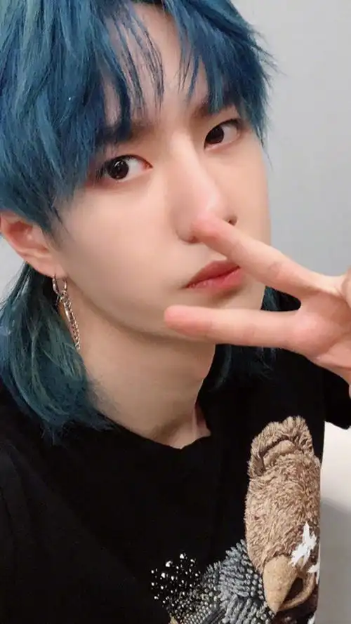 陈情令蓝忘机 王一博自拍