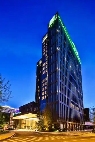 holiday inn chengdu qinhuang