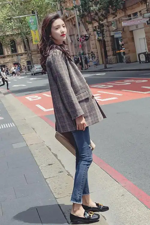 小格子西装外套