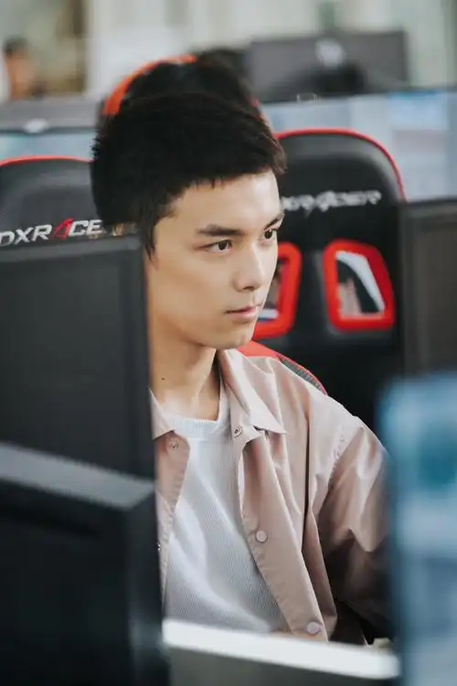 路小北夺冠##吴磊穿越火线