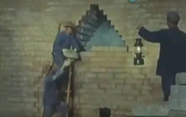 来源:1958 年摄制的纪录片《地下宫殿》