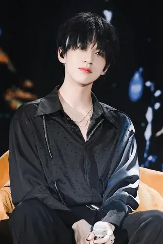 【千面爱豆贺峻霖】贺峻霖《贺峻霖接招吧前辈》《贺峻霖快乐.