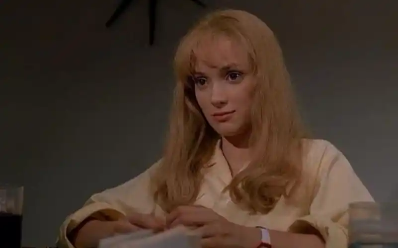 剪刀手爱德华的女主真的是神仙颜值