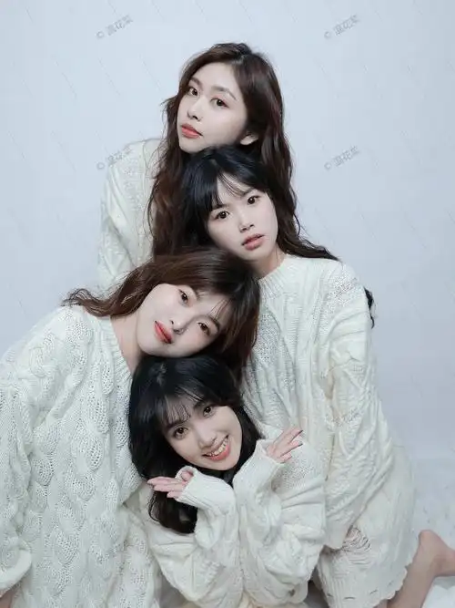 四人闺蜜写真这样的友谊怎么不让人羡慕呢